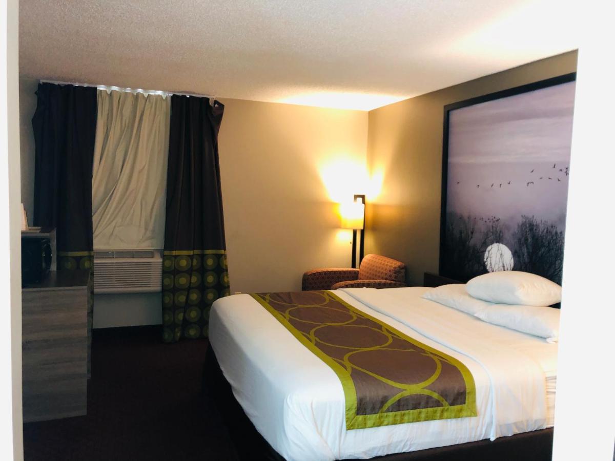The Inn&Suites Sw Омаха Екстериор снимка