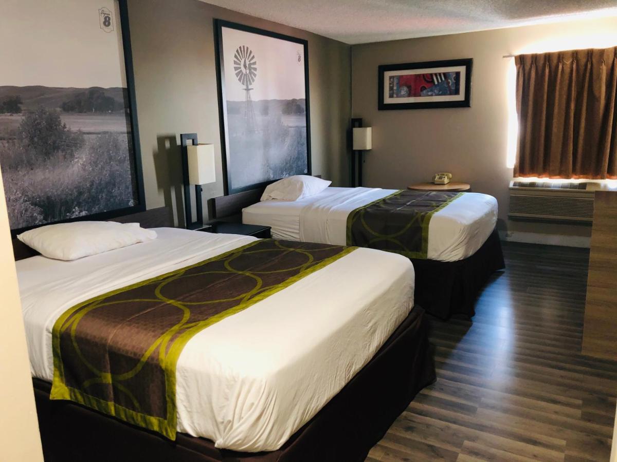 The Inn&Suites Sw Омаха Екстериор снимка